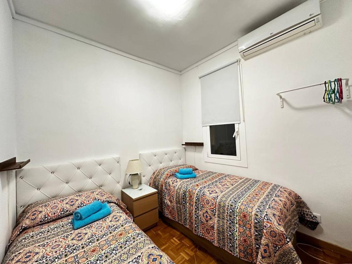 Rooms Nuevo Roger Barcelona Exteriör bild