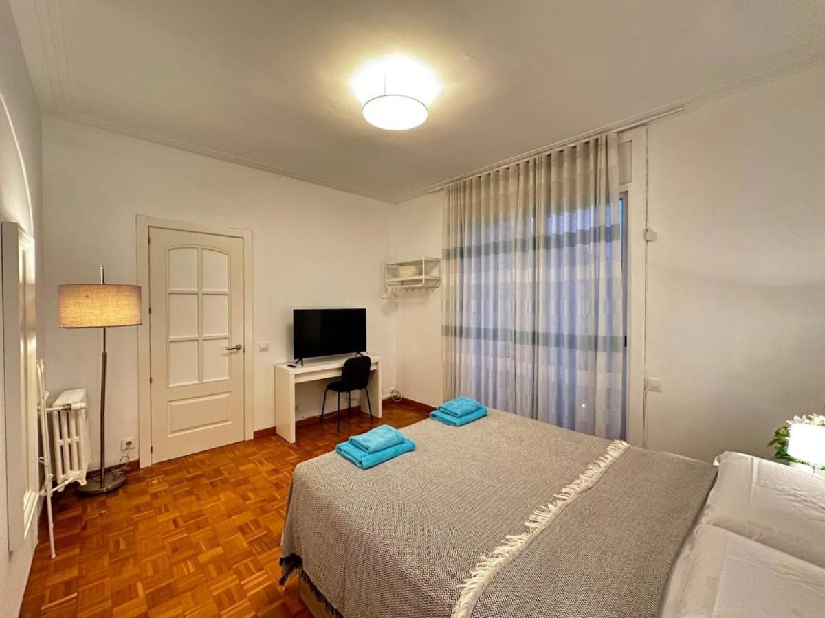 Rooms Nuevo Roger Barcelona Exteriör bild