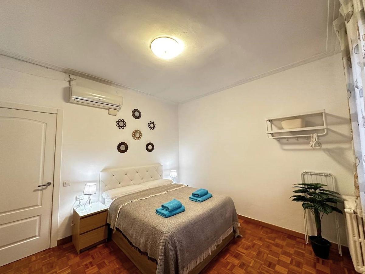 Rooms Nuevo Roger Barcelona Exteriör bild